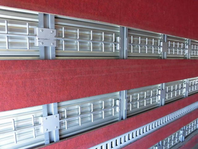 いすゞエルフアルミバン小型（2t・3t）[写真06]