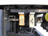 いすゞエルフアルミバン小型（2t・3t）[写真08]