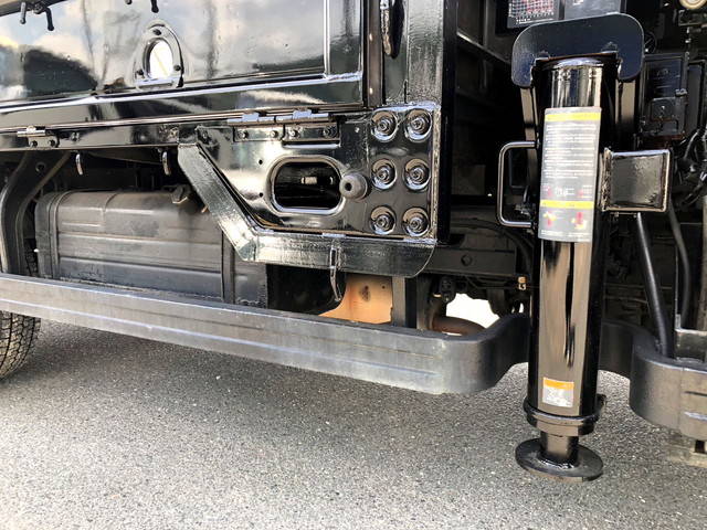 マツダタイタンクレーン4段小型（2t・3t）[写真09]