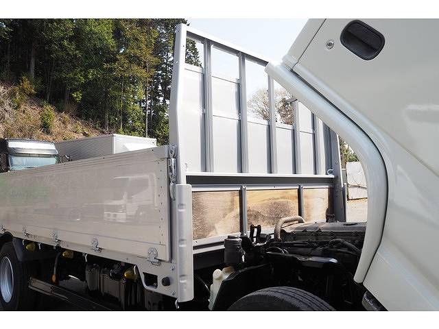 日産アトラスアルミブロック小型（2t・3t）[写真27]