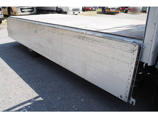 日産アトラスアルミブロック小型（2t・3t）[写真08]