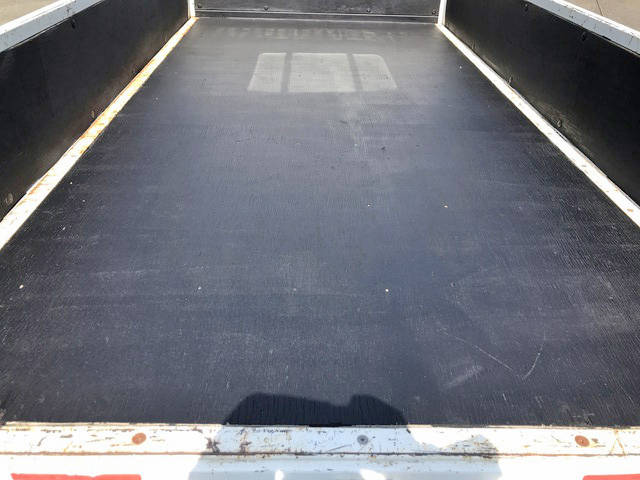 三菱ふそうキャンター平ボディ小型（2t・3t）[写真09]