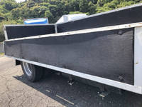 三菱ふそうキャンター平ボディ小型（2t・3t）[写真11]