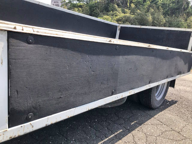 三菱ふそうキャンター平ボディ小型（2t・3t）[写真12]