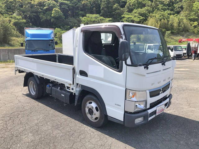 三菱ふそうキャンター平ボディ小型（2t・3t）[写真03]