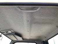 三菱ふそうキャンター平ボディ小型（2t・3t）[写真28]