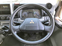 三菱ふそうキャンター平ボディ小型（2t・3t）[写真31]