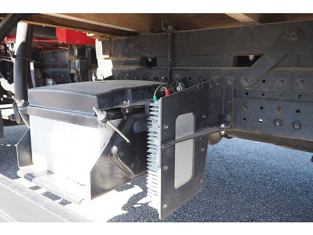 三菱ふそうキャンタークレーン4段小型（2t・3t）[写真26]