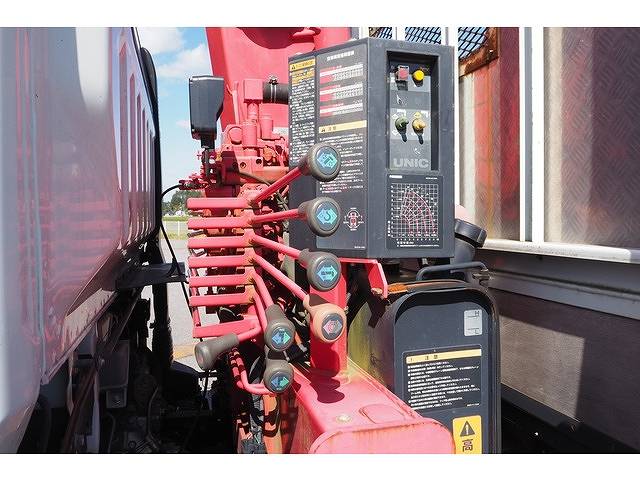 三菱ふそうキャンタークレーン4段小型（2t・3t）[写真08]