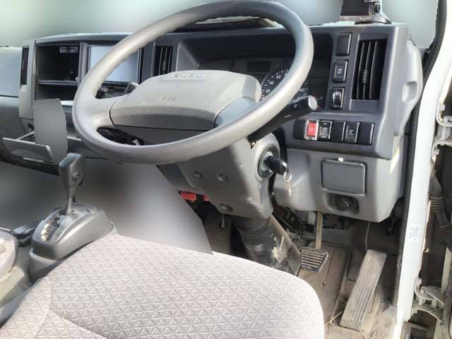 いすゞエルフクレーン3段小型（2t・3t）[写真19]