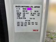 いすゞエルフクレーン3段小型（2t・3t）[写真23]