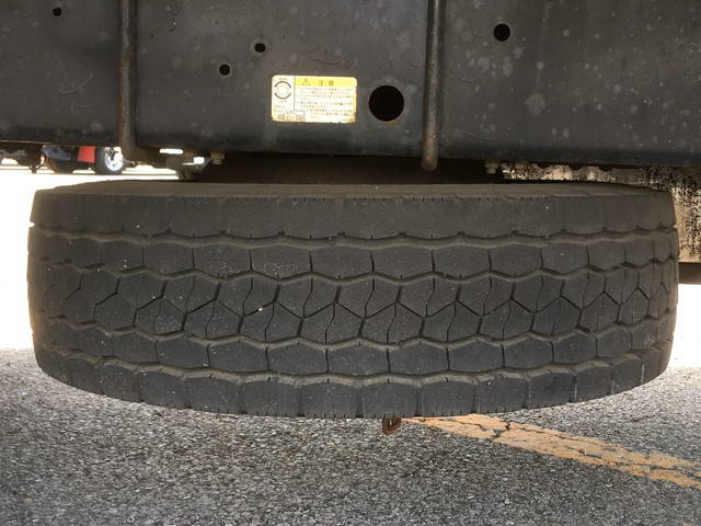 いすゞギガアルミウイング大型（10t）[写真25]