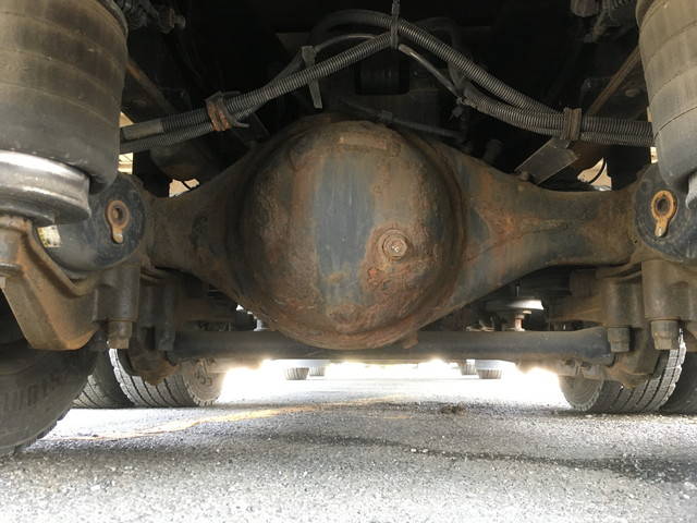 いすゞギガアルミウイング大型（10t）[写真27]