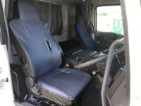 いすゞギガアルミウイング大型（10t）[写真32]