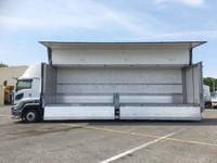 いすゞギガアルミウイング大型（10t）[写真06]