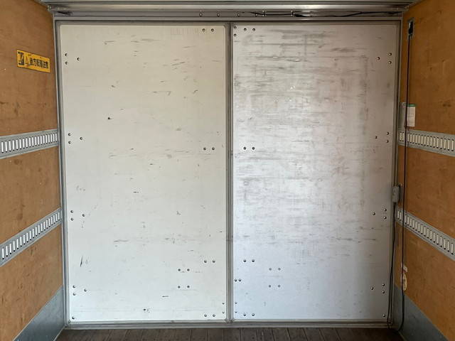 日野レンジャーアルミバン中型（4t）[写真17]