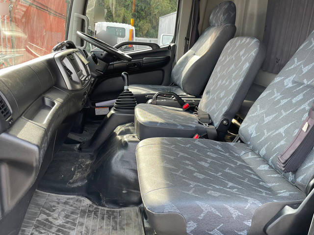 日野レンジャーアルミバン中型（4t）[写真28]