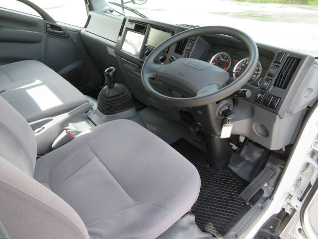 いすゞエルフ平ボディ小型（2t・3t）[写真10]