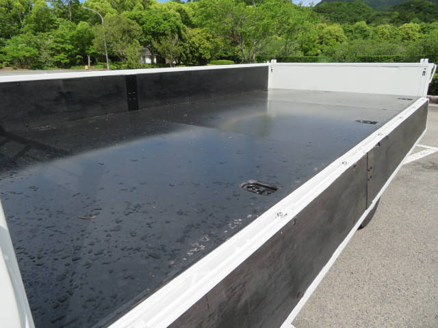 いすゞエルフ平ボディ小型（2t・3t）[写真26]