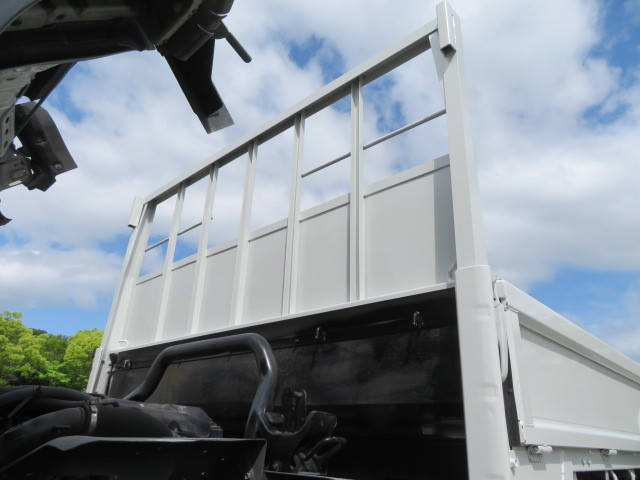 いすゞエルフ平ボディ小型（2t・3t）[写真30]