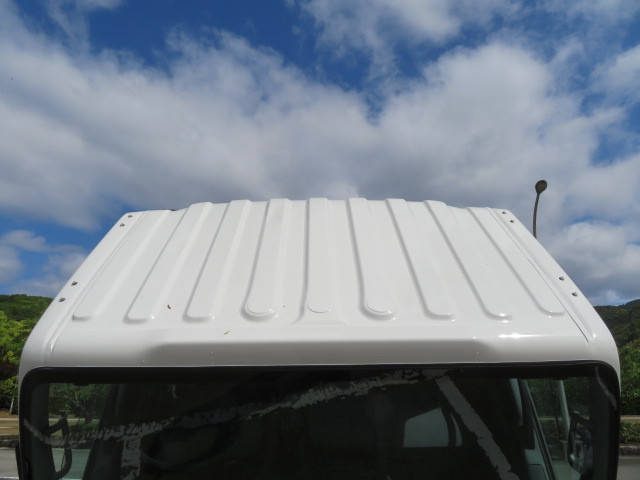 いすゞエルフ平ボディ小型（2t・3t）[写真06]