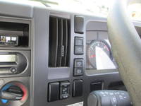 いすゞフォワード散水車中型（4t）[写真30]