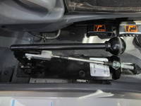 いすゞフォワード散水車中型（4t）[写真35]