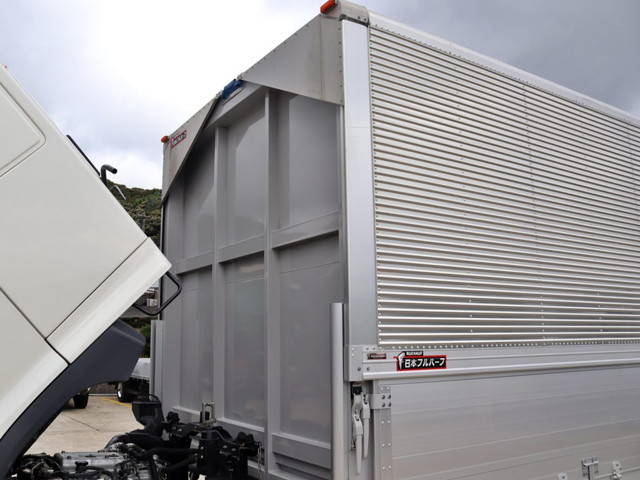 日野レンジャーアルミウイング中型（4t）[写真32]