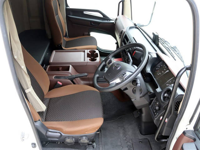 日野レンジャーアルミウイング中型（4t）[写真33]