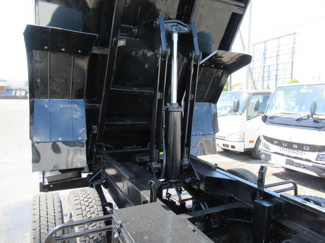 いすゞフォワードダンプ中型（4t）[写真11]