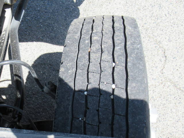 いすゞフォワードダンプ中型（4t）[写真16]