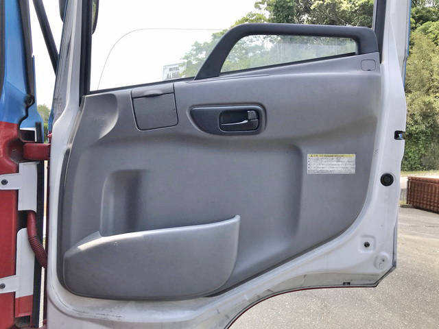 UDトラックスコンドルアルミウイング中型（4t）[写真31]