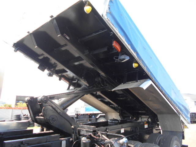 三菱ふそうスーパーグレートダンプ大型（10t）[写真11]