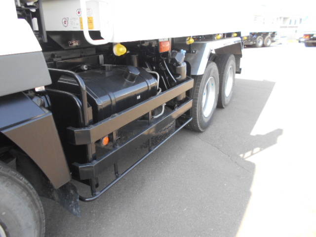 三菱ふそうスーパーグレートダンプ大型（10t）[写真15]