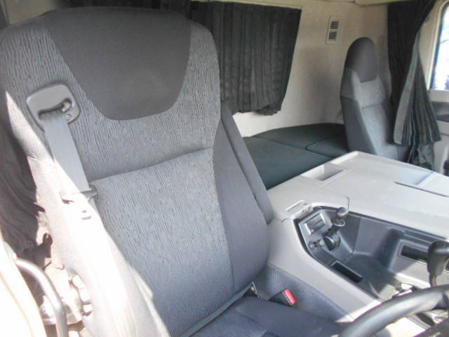 三菱ふそうスーパーグレートダンプ大型（10t）[写真24]