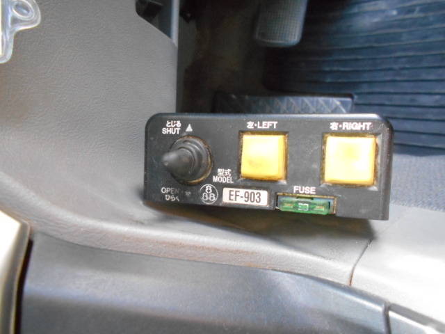 三菱ふそうスーパーグレートダンプ大型（10t）[写真31]