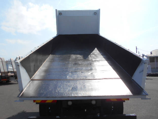 三菱ふそうスーパーグレートダンプ大型（10t）[写真07]