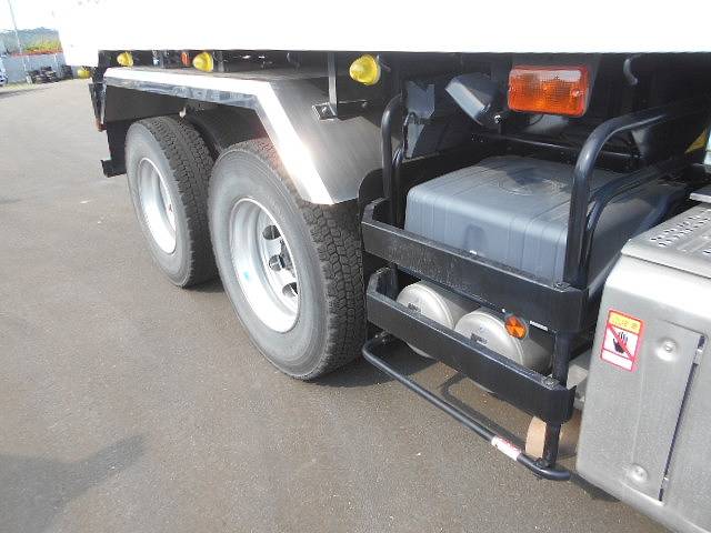 三菱ふそうスーパーグレートダンプ大型（10t）[写真10]