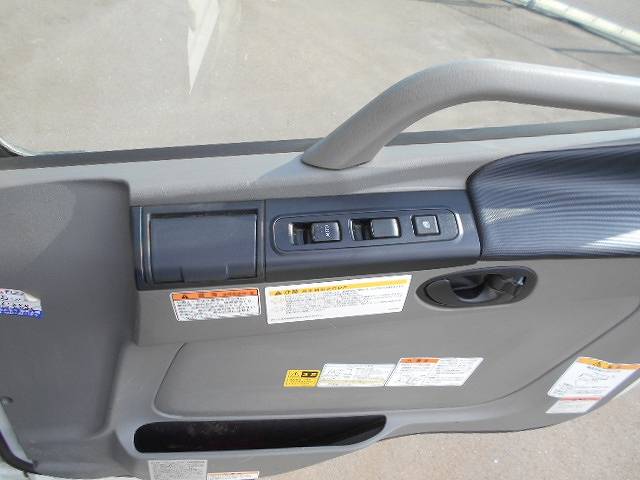 三菱ふそうスーパーグレートダンプ大型（10t）[写真13]