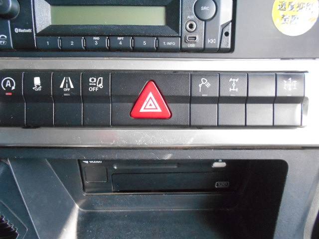 三菱ふそうスーパーグレートダンプ大型（10t）[写真22]