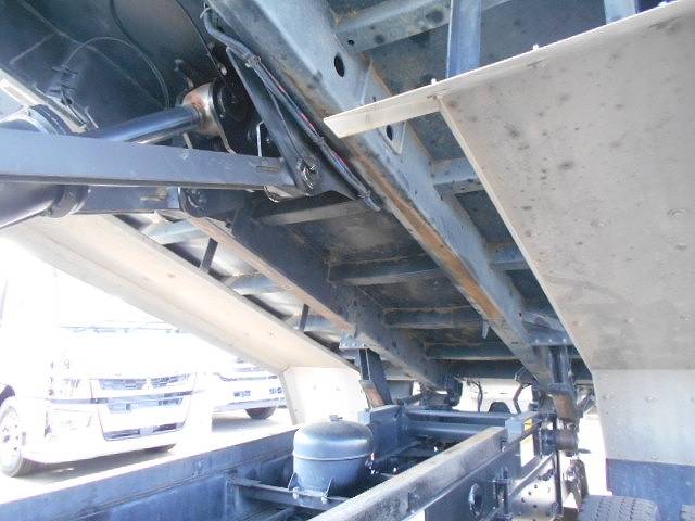 三菱ふそうスーパーグレートダンプ大型（10t）[写真27]