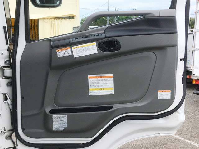 三菱ふそうスーパーグレートパネルウイング大型（10t）[写真28]