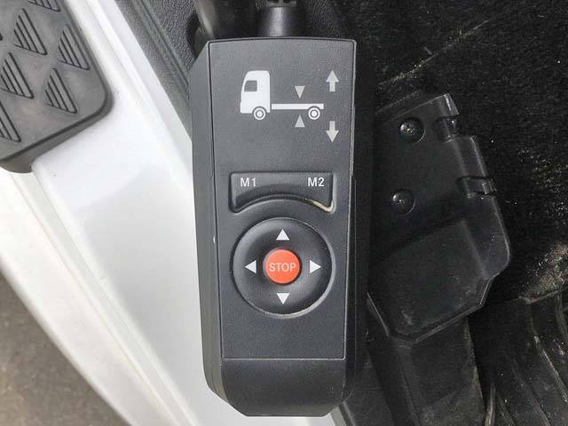 三菱ふそうスーパーグレートパネルウイング大型（10t）[写真38]