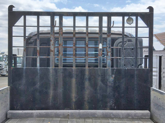 いすゞギガアルミブロック大型（10t）[写真11]