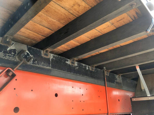 いすゞギガアルミブロック大型（10t）[写真21]