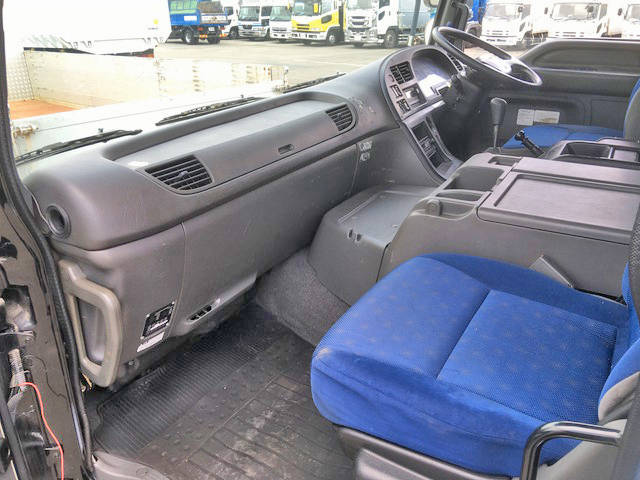 いすゞギガアルミブロック大型（10t）[写真29]