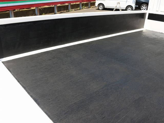 日産アトラス平ボディ小型（2t・3t）[写真12]