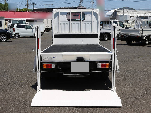 日産アトラス平ボディ小型（2t・3t）[写真14]