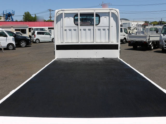 日産アトラス平ボディ小型（2t・3t）[写真15]