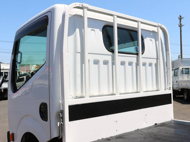 日産アトラス平ボディ小型（2t・3t）[写真16]